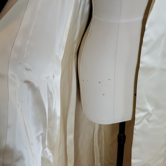 Vtg heavy satin bridal coat, S/M, cream, wedding - Picture 10 of 10